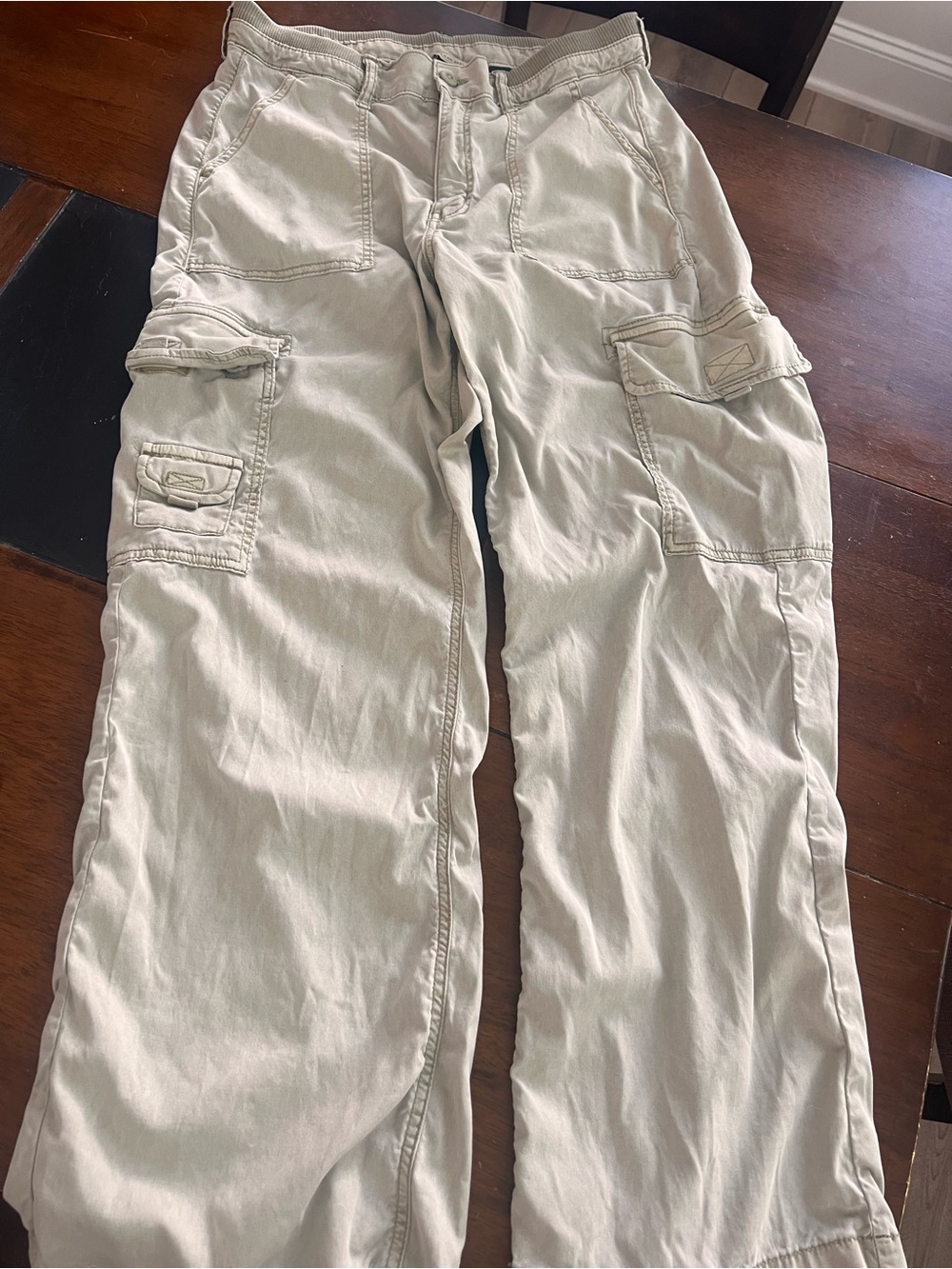 American Eagle Outfitters Light Green Cargo Pants